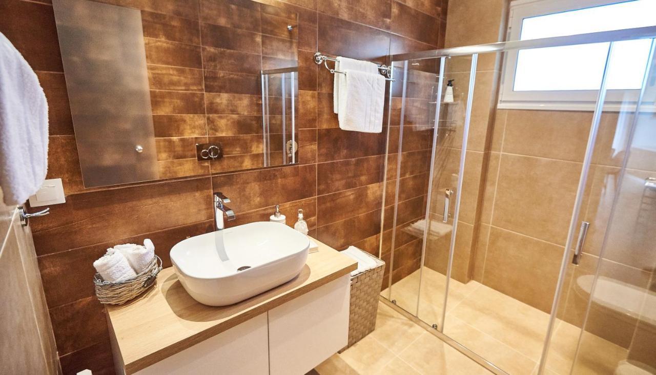 The El Greco Spirit Meets The Athenian Luxury Apt1 Atenas Exterior foto